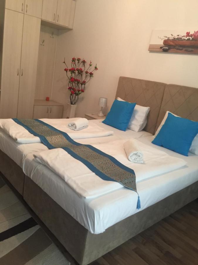 Apartamento Corvin Rose *
